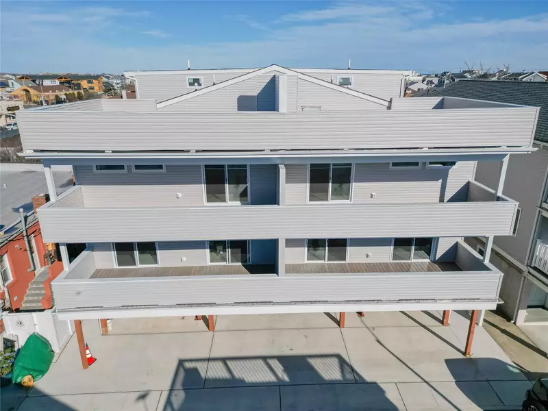 46 Kentucky ST #1, Long Beach, NY 11561