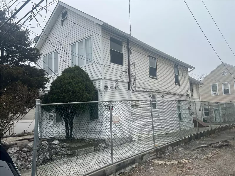 303 Beach 84th ST, Rockaway Beach, NY 11693