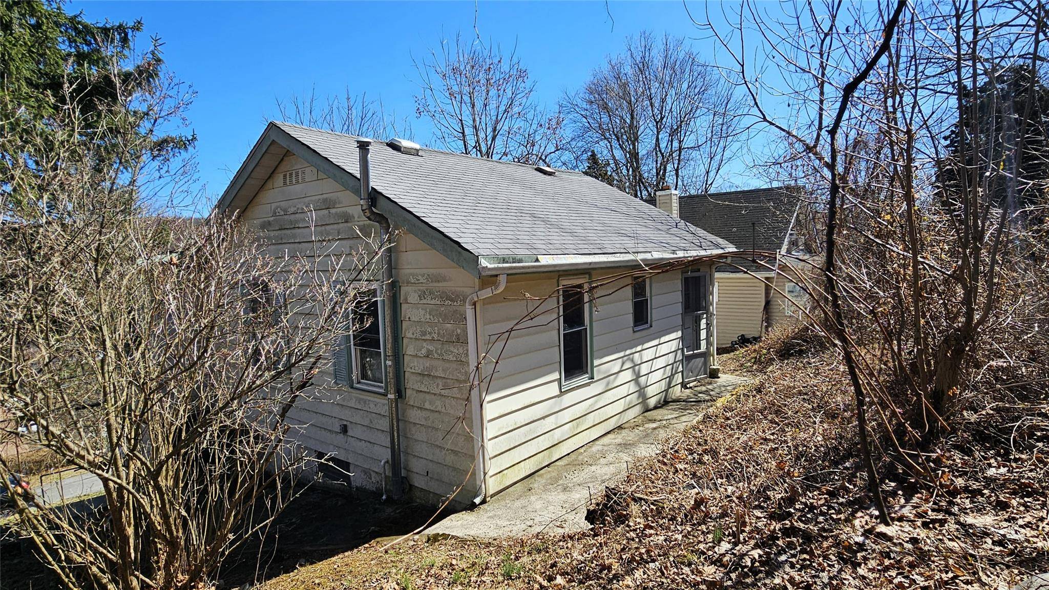 Lake Peekskill, NY 10537,87 Hewitt ST