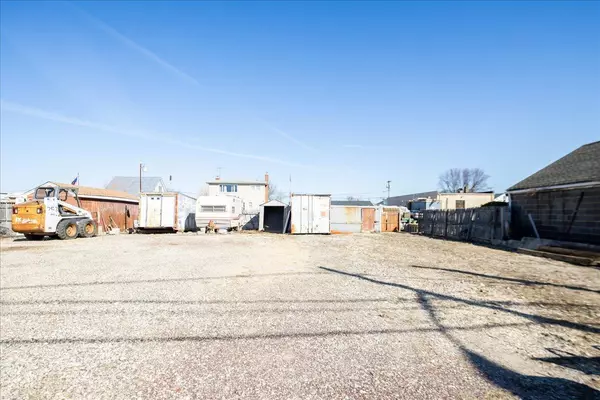 Freeport, NY 11520,90 Hampton Place