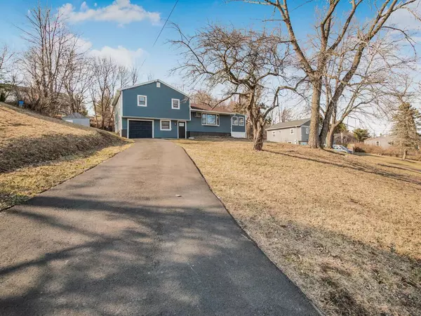 11 Nob CIR, Newburgh, NY 12550