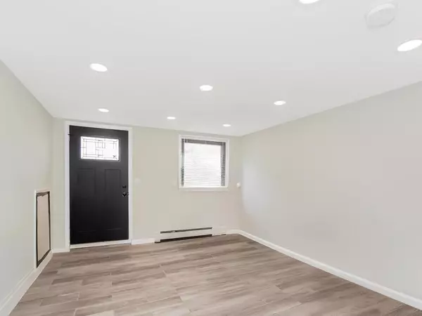 Newburgh, NY 12550,11 Nob CIR