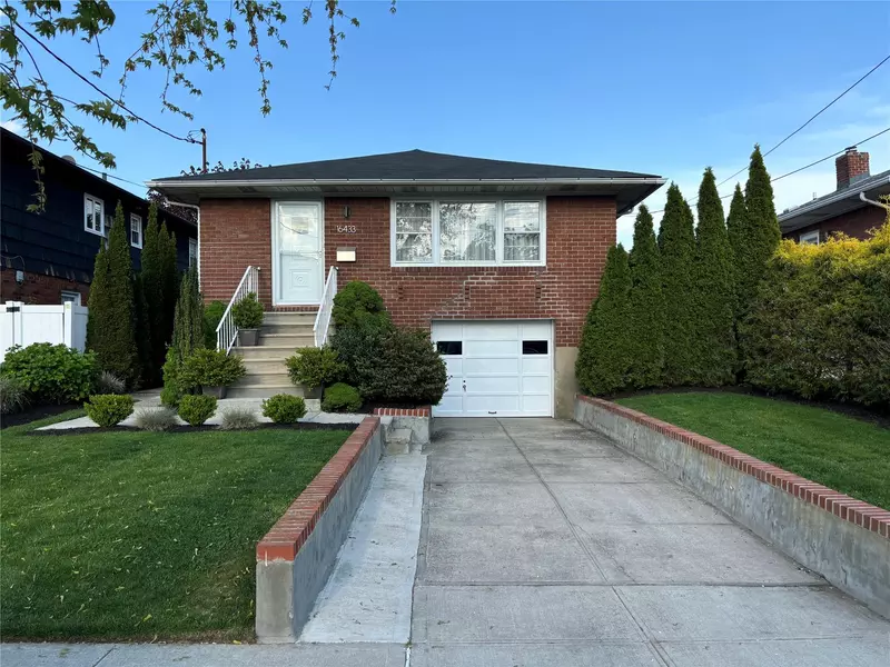 164-33 97th ST, Howard Beach, NY 11414