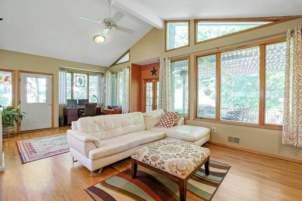 Valley Cottage, NY 10989,611 Gateway AVE