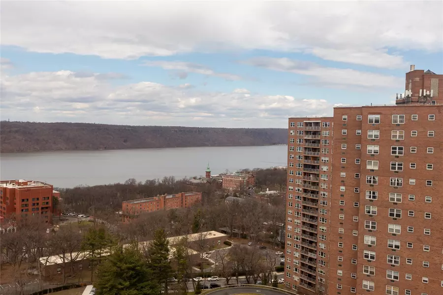 5800 Arlington AVE #21A, Bronx, NY 10471