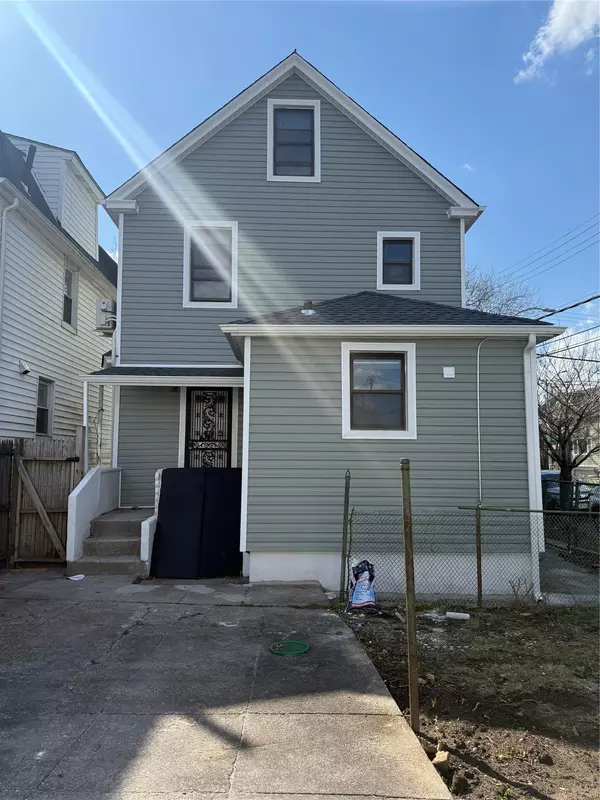 Flushing, NY 11354,3301 146th ST