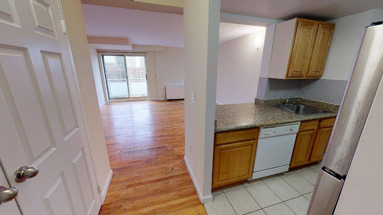 Forest Hills, NY 11375,102-02 Queens BLVD #6C