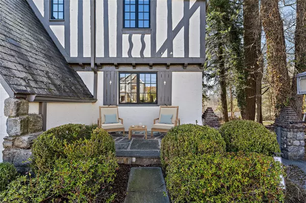 Scarsdale, NY 10583,50 Carthage RD