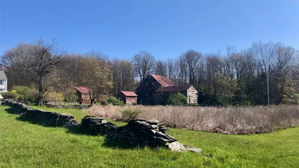 Red Hook, NY 12571,5 Fulton Homestead RD