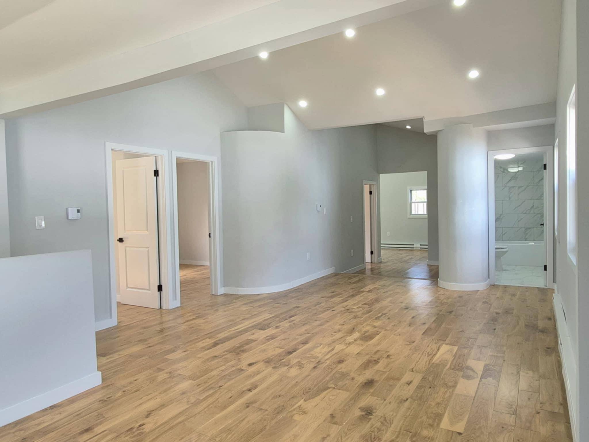 Mastic Beach, NY 11951,28 Mill DR