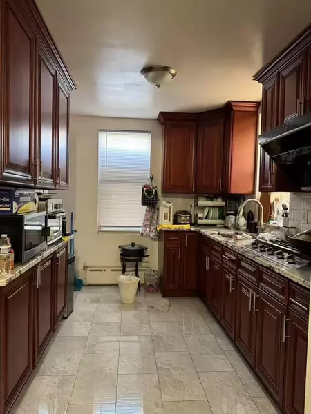 34-49 110th st, Corona, NY 11368