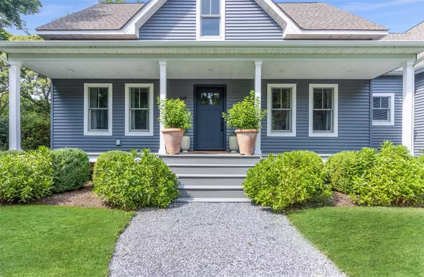 Southold, NY 11971,9325 Main Bayview RD