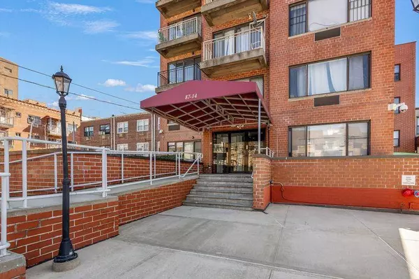 87-14 57 RD #PhA, Elmhurst, NY 11373