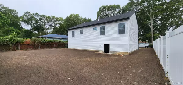 Mastic, NY 11950,NC Stuyvesant AVE