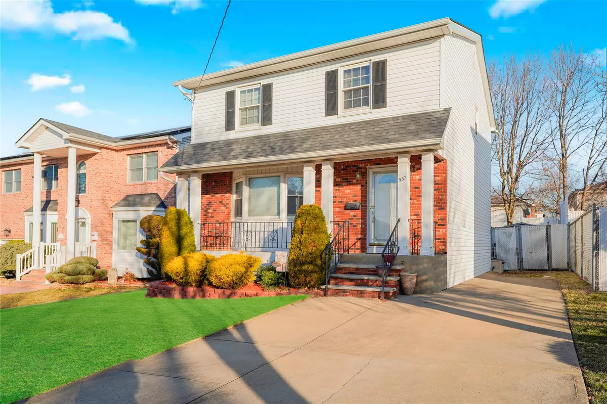 Staten Island, NY 10312,537 Ionia AVE