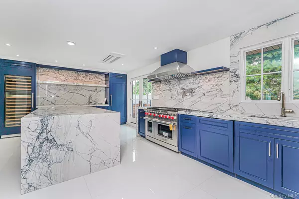 Staten Island, NY 10305,82 Piedmont AVE