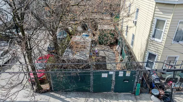 Bronx, NY 10462,1667 Hunt AVE