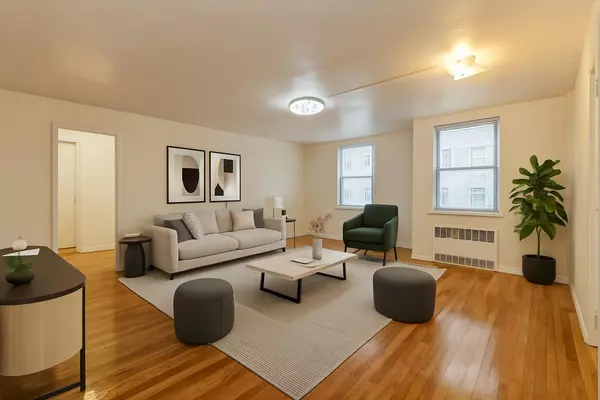 Forest Hills, NY 11375,105-24 67 AVE #4B