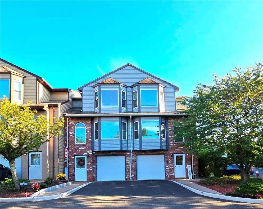 Nanuet, NY 10954,2 Revere CT