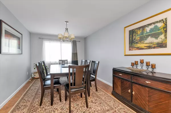 Baldwin, NY 11510,580 Foxhurst RD