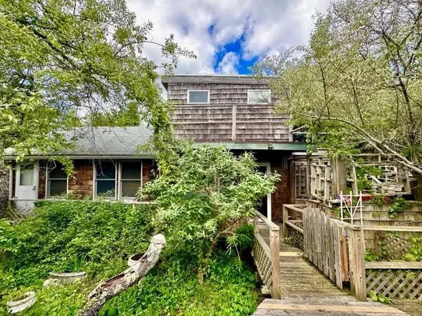 152 Bayview WALK, Cherry Grove, NY 11782