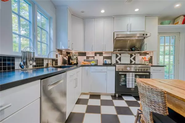 Stanfordville, NY 12581,235 Knob Hill RD