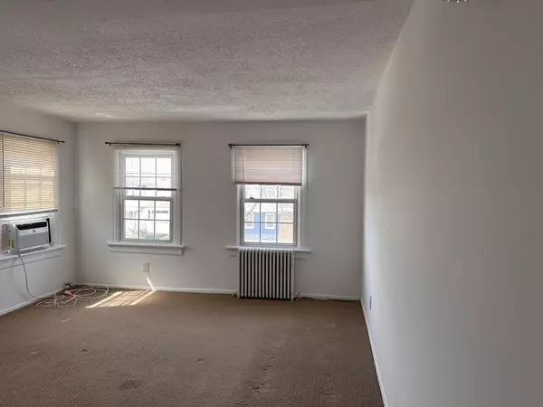 Valley Stream, NY 11580,25 Fletcher AVE