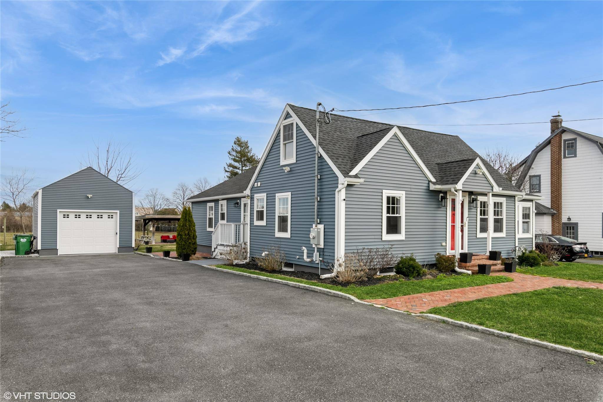 Southold, NY 11971,4100 Youngs AVE