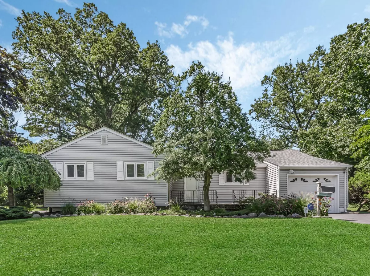 Nanuet, NY 10954,7 Park LN