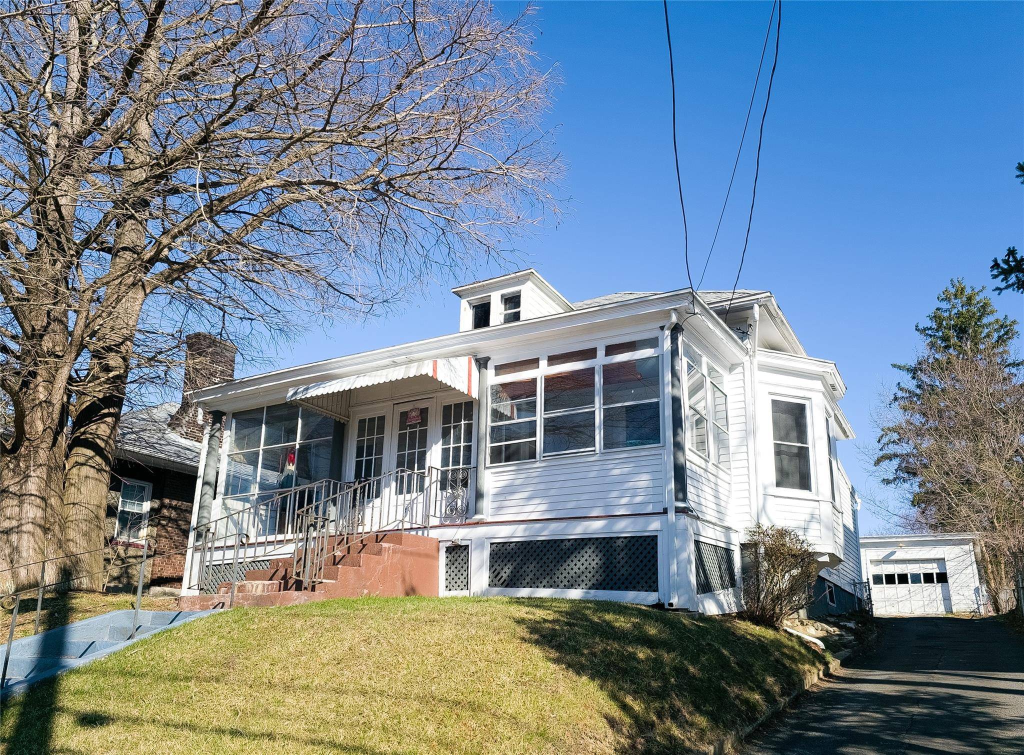 40 Fairview AVE, Hudson, NY 12534