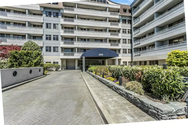 Port Washington, NY 11050,100 Harbor View DR #249