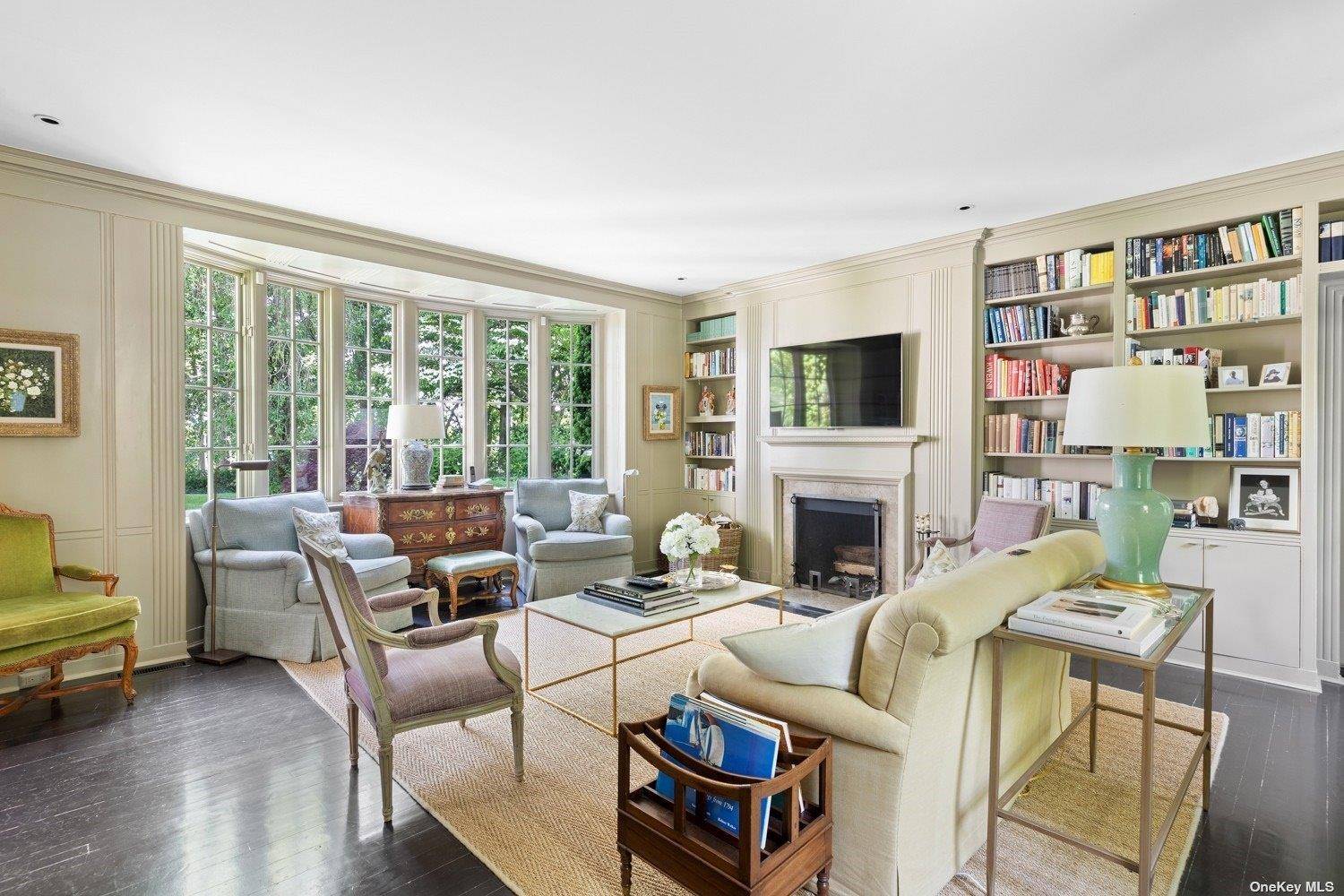 Laurel Hollow, NY 11771,211 Sunset RD