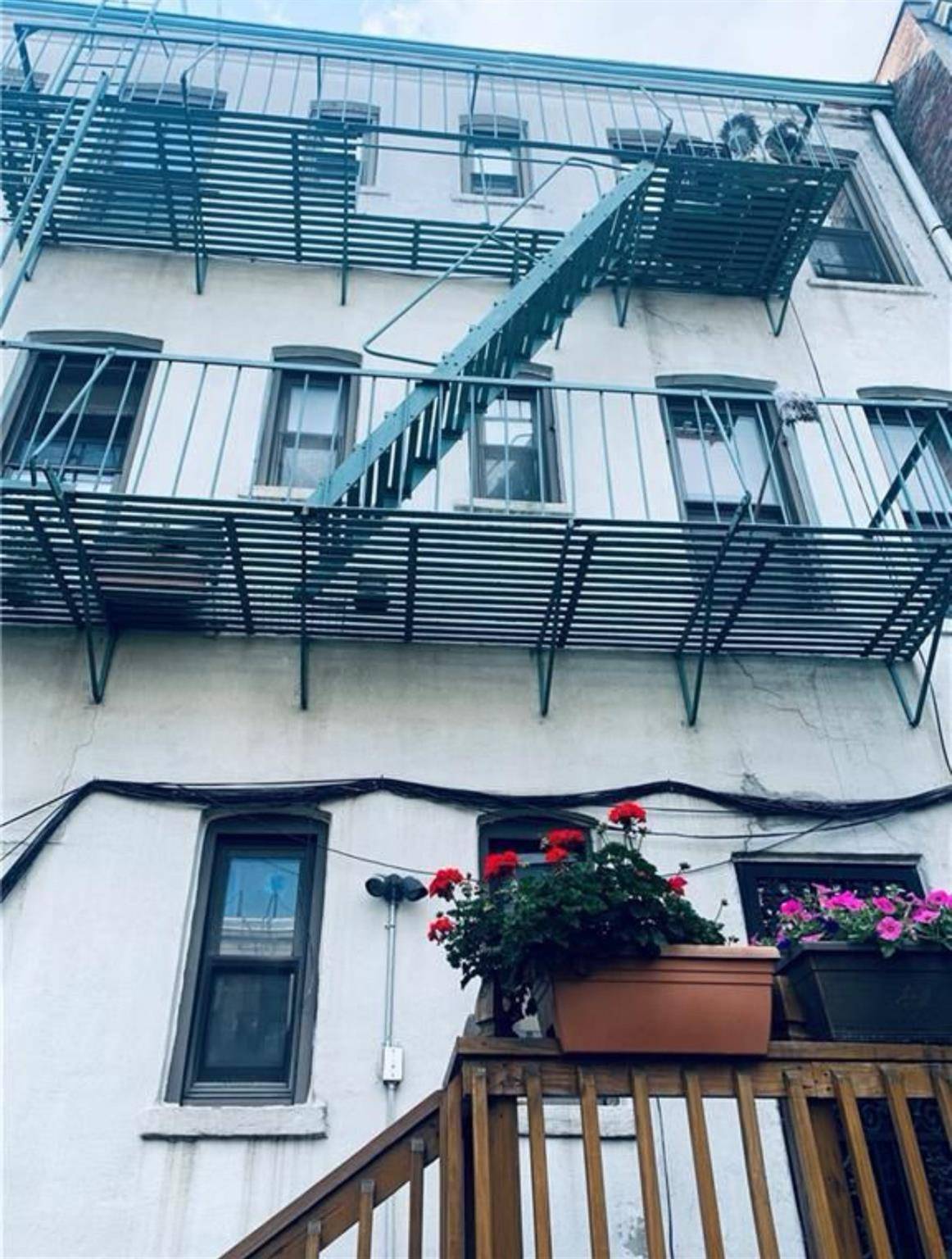 Ridgewood, NY 11385,1830 madison st