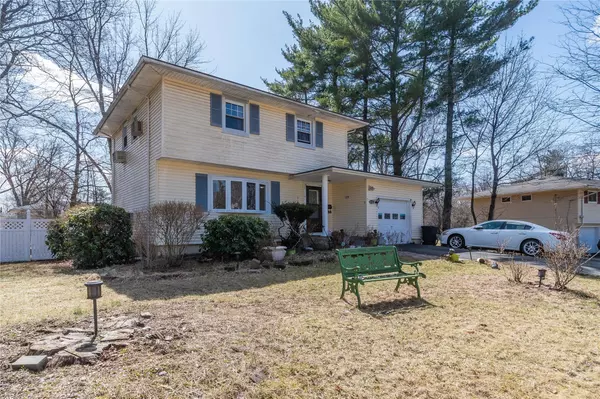 Spring Valley, NY 10977,7 Merrick LN