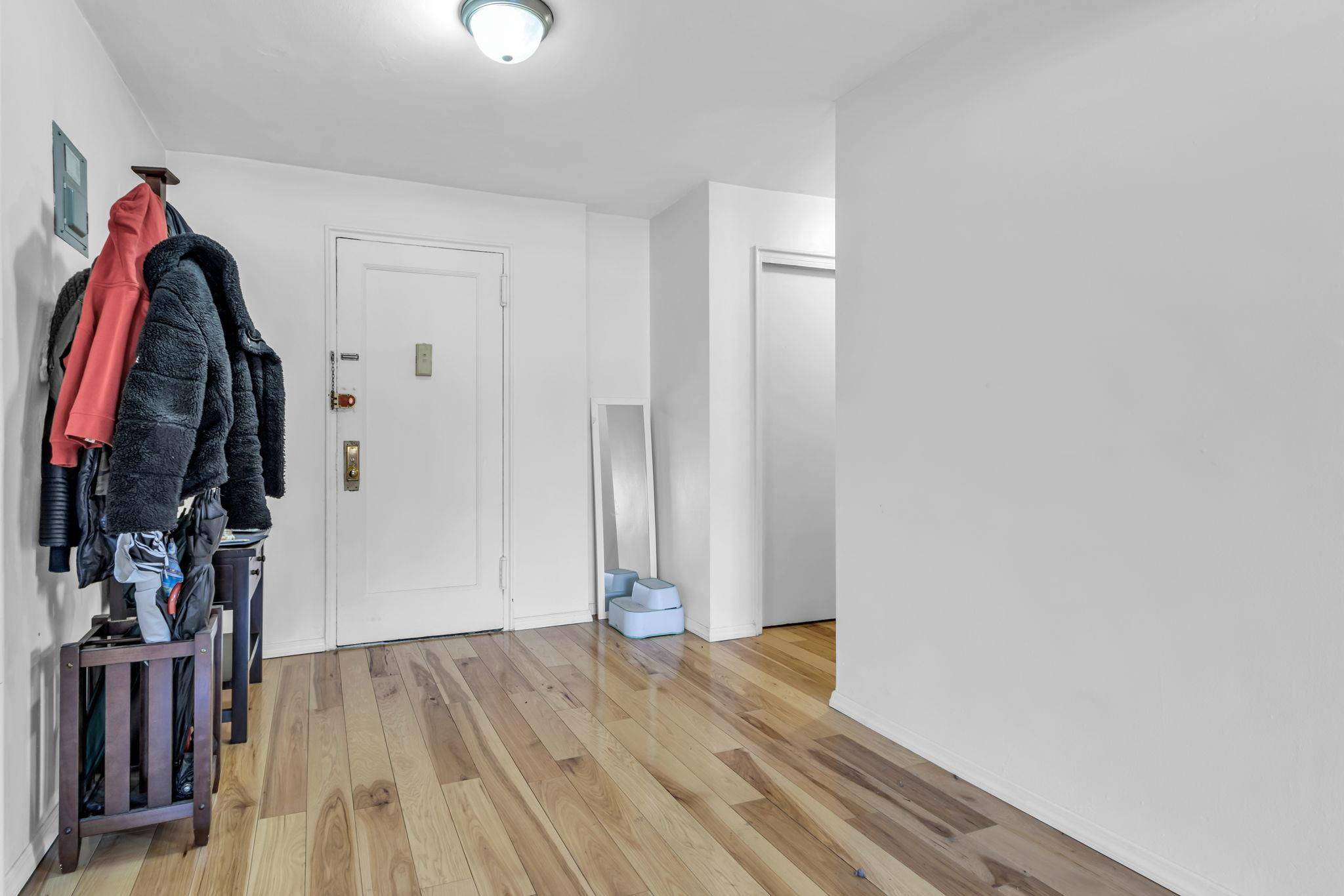 Bronx, NY 10463,2860 Bailey AVE #2A