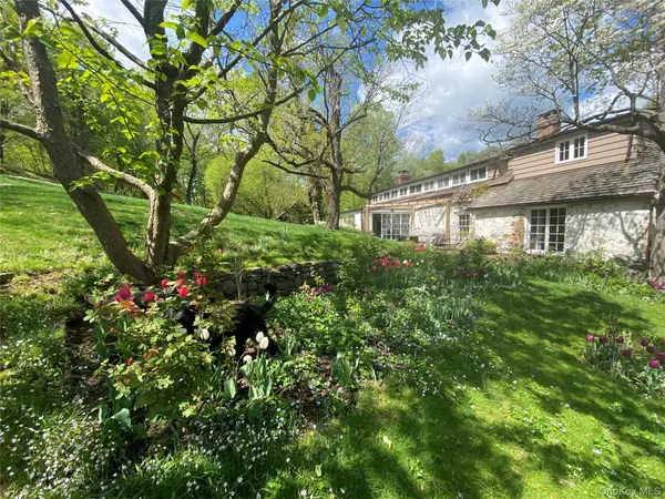 Palisades, NY 10964,75 Washington Spring RD