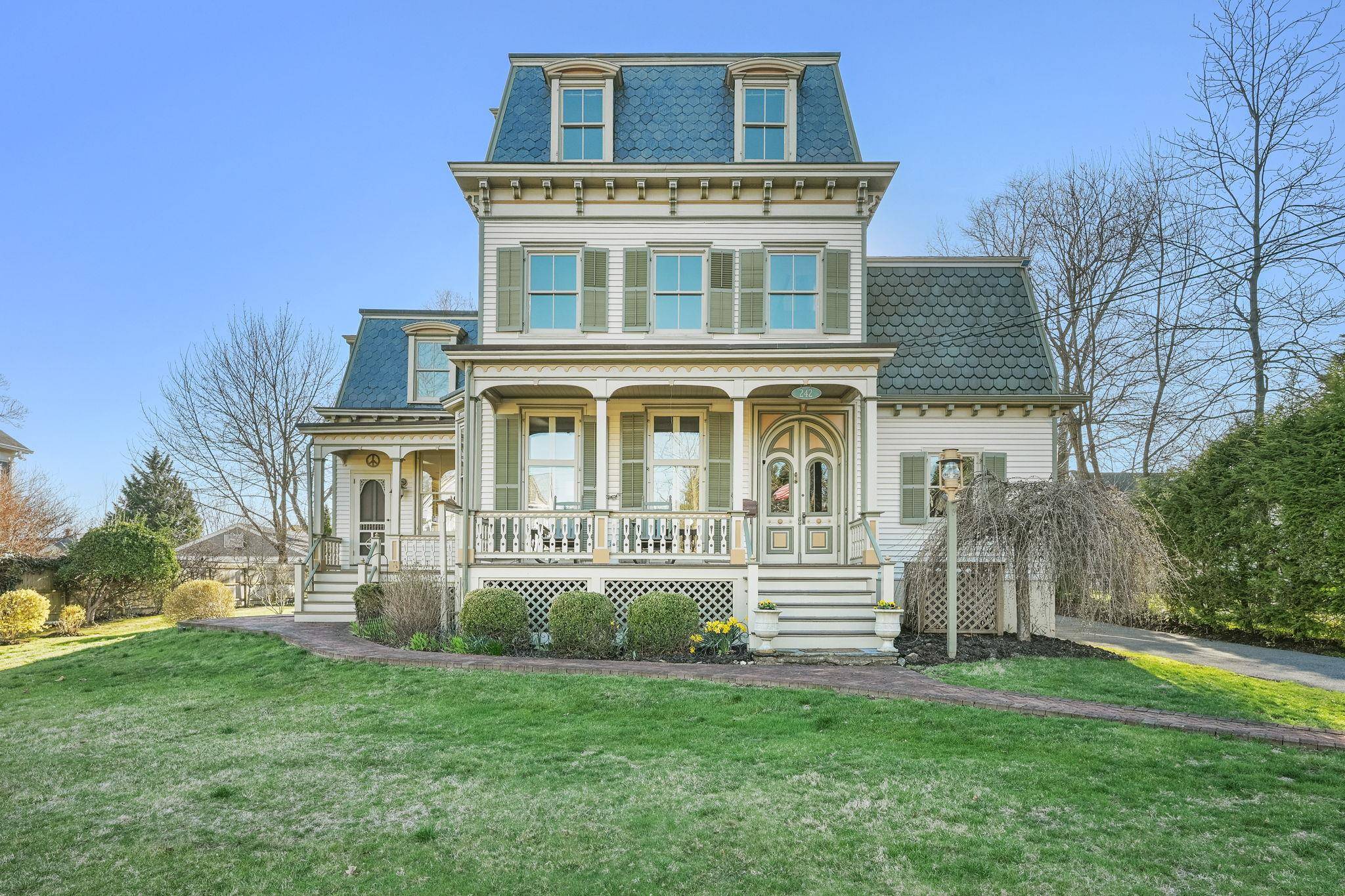 242 Melbourne AVE, Mamaroneck, NY 10543