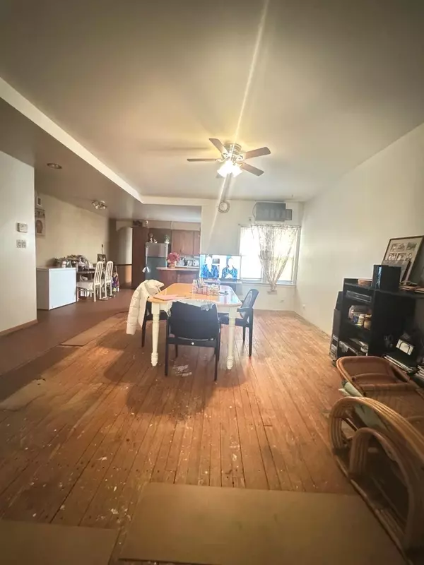 Woodhaven, NY 11421,80-21 86 AVE