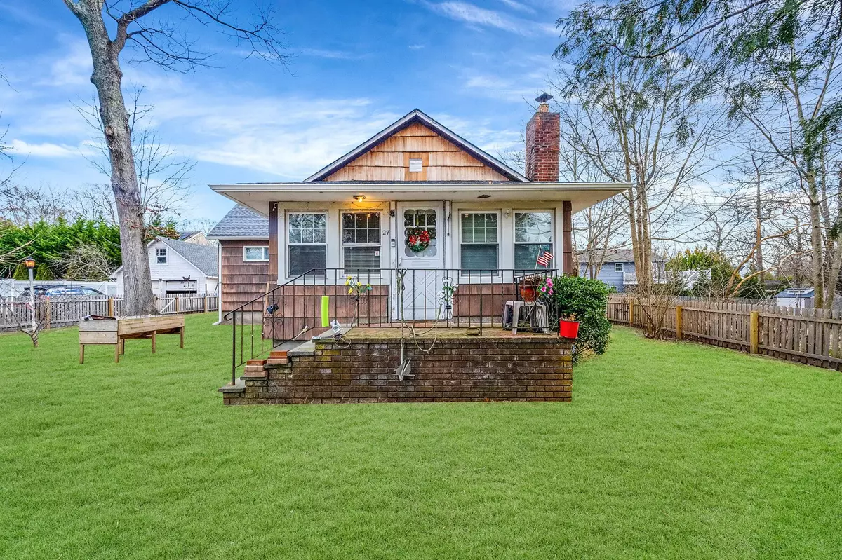 Rocky Point, NY 11778,27 Odin RD