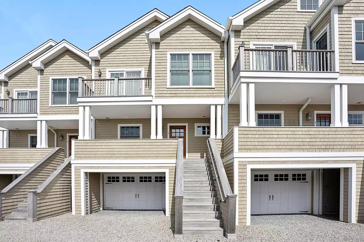 Westhampton Beach, NY 11978,538 Dune RD #2