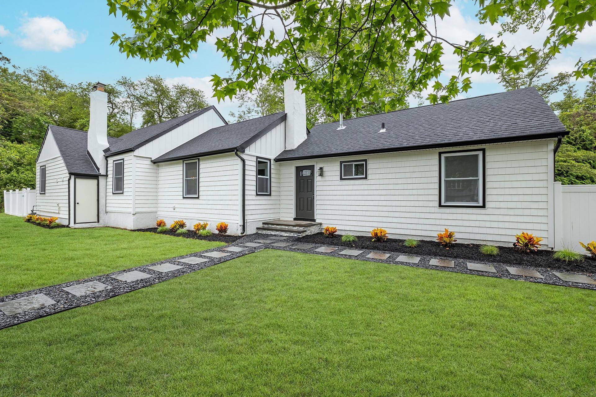 Oakdale, NY 11769,337 Vanderbilt BLVD