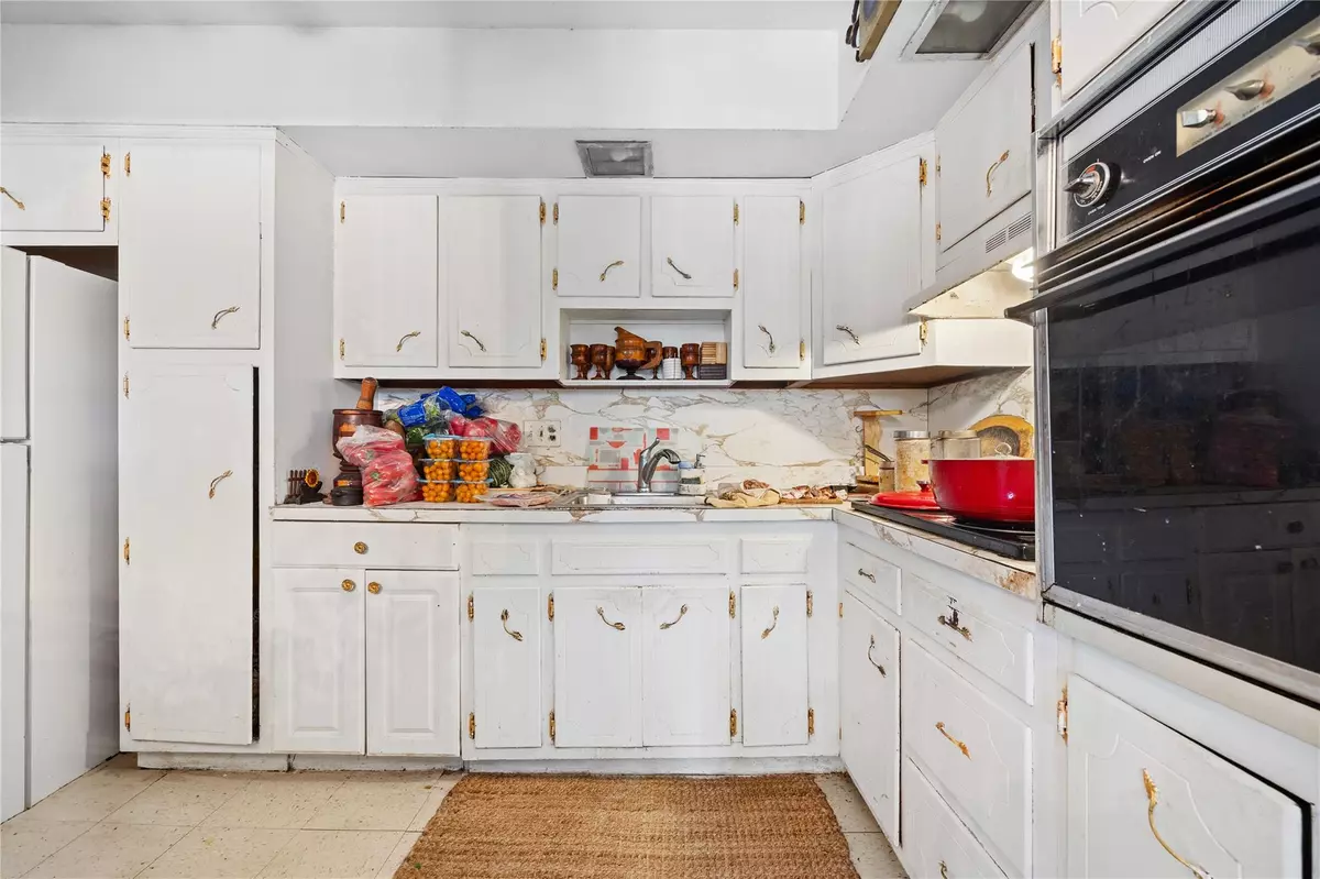 Whitestone, NY 11357,24-65 Francis Lewis Blvd