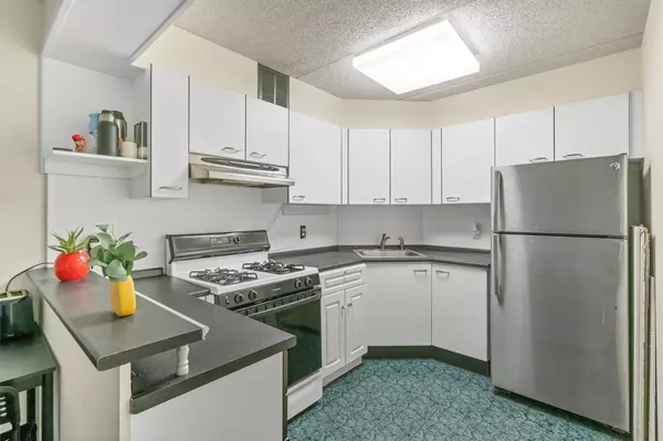 New Rochelle, NY 10805,703 Pelham RD #301