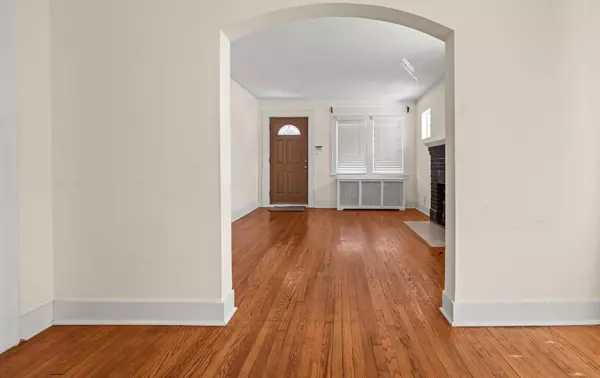 Valley Stream, NY 11580,132 S Terrace PL