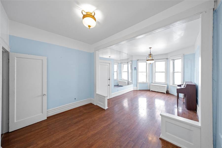 968 St. Johns, Brooklyn, NY 11213