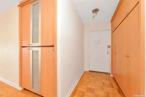 Forest Hills, NY 11375,102-30 66 RD #24H