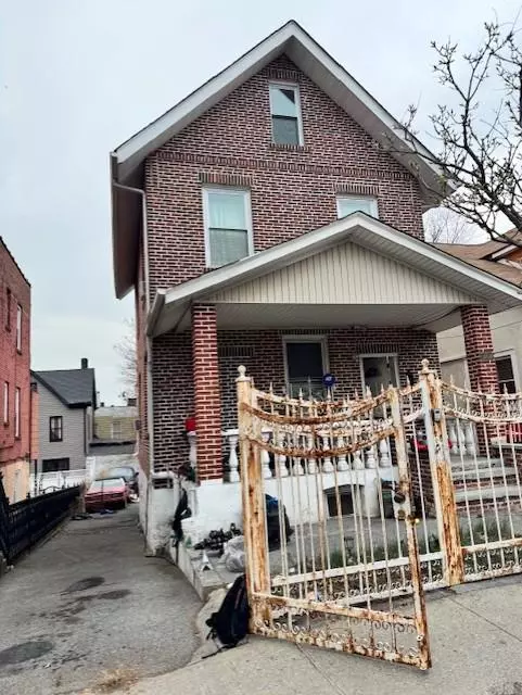 Bronx, NY 10466,4107 Lowerre PL