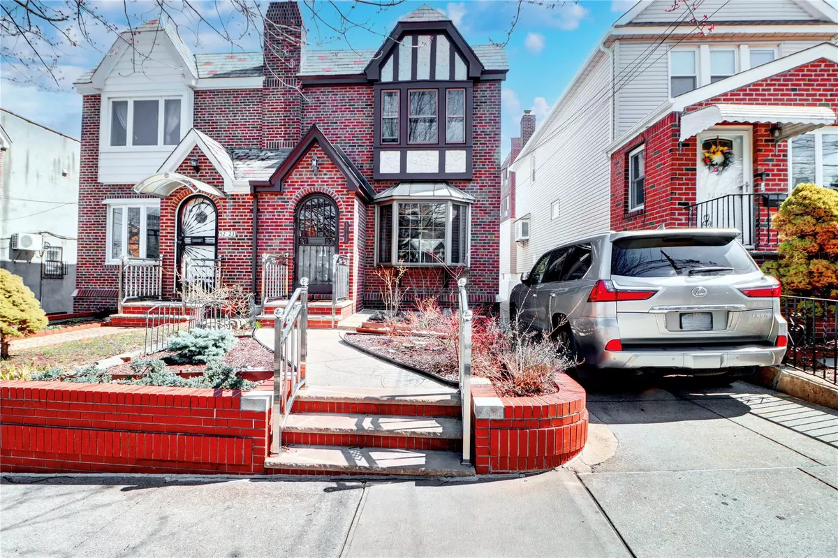 Maspeth, NY 11378,5225 73rd ST