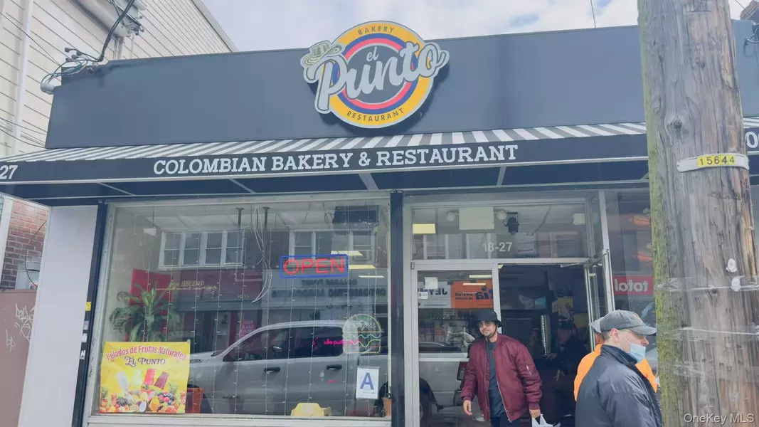 18-27 college point BLVD, College Point, NY 11356