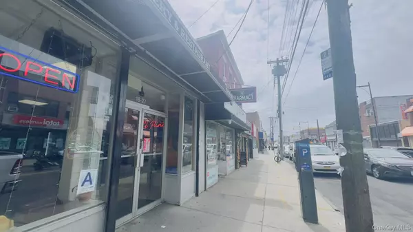 College Point, NY 11356,18-27 college point BLVD